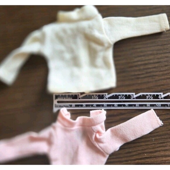 2 Vintage 1970s Barbie? Fashion Doll Shirt Tops 2pcs Pink And White Shirts Snaps - Picture 9 of 9